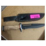 Fixed-Blade Knife with Leather Sheath