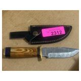 Damascus Steel Blade Knife with Leather Sheath