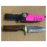 Damascus Blade Knife with Wooden Handle and Sheath