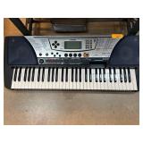 Yamaha PSR-340 Electronic Keyboard