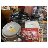 Kitchen Appliance and Bakeware Lot
