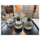 Clear Glass Tableware and Salt & Peï¿½