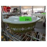 Pyrex Green Daisy 2 Quart Casserole With Lid