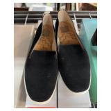 Dolce Vita Black Slip-On Shoes Size 7.5