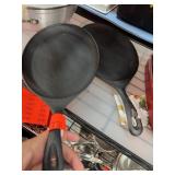 Authentic Kitchen Cast Iron Pans, Set of 2