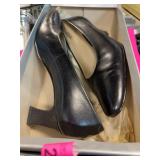 Nine West Black Leather Heels, Size 8.5M
