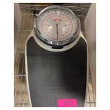 Seca Mechanical Bathroom Scale