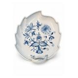 Meissen Blue Onion (Zwiebelmuster) Porcelain Dish