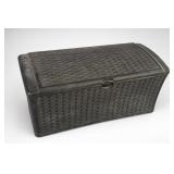 Molded Woven-Pattern Storage Deck Box w Cont