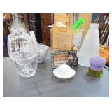Mixed Decorative Arts Lot