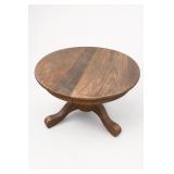 Round Oak Pedestal Dining Table