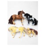 Plastic Horse Toy Figures Lot Of 4