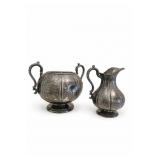 Meriden Silver-Plate Creamer & Sugar Bowl Set