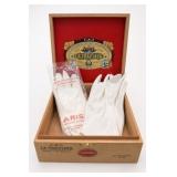 La Traviata Cigar Box With Aris Imported Gloves
