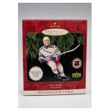 Hallmark Wayne Gretzky Hockey Greats Ornament