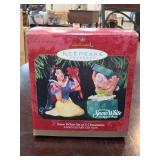 Hallmark Keepsake Snow White Set of 2 Ornaments