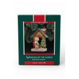 Windows Of The World Frï¿½hliche Ornament