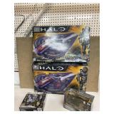 4 SETS OF HALO MEGA BLOCKS AND METAL SERIES