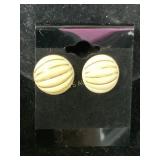 14KT Y GOLD PIERCED EARRINGS BONE ORBS WITH