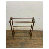 WOODEN QUILT RACK