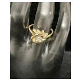 14 KT YELLOW GOLD RING WITH 17  DIAMONDS