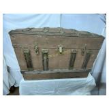 WOODEN TRUNK