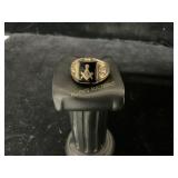 10KT GOLD BLACK ONYX MASONIC RING SIZE 10 6.1 GR
