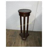 ROUND WOODEN FERN STAND