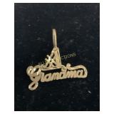 #1 GRANDMA PENDANT 14 KT GOLD 1.1GR