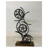 METAL AND WOOD DECOR