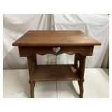RETRO ACCENT TABLE