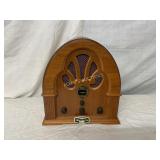 THOMAS TABLE TOP RADIO