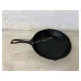 CAST IRON FRYING PAN