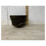 CAST IRON THREE LEGGED POT