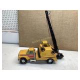 NYLINT ROAD BUILDER METAL CRANE TRUCK