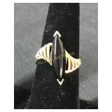 10KT RING WITH BLACK STONE SIZE 7