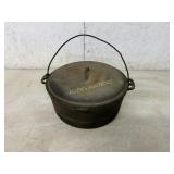 CAST IRON POT WITH LID