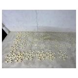36 PIECES CHRISTMAS ORNAMENTS SNOW FLAKES