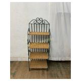 WICKER AND METAL BAKERS RACK