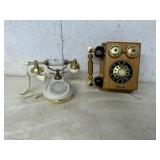 2 TELEPHONES