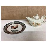 HALLS JEWEL TEA POT ELLAS ROOSTER PLATE