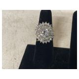 925 RING WITH CLEAR STONES SIZE 7