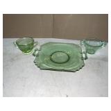 3 PIECES VASEOLINE GLASS