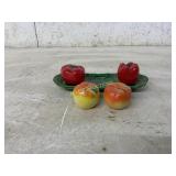2 SETS CERAMIC SALT AND PEPPER SHAKERS WITH TRAY
