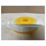 PYREX DAISY DIVIDED CASSEROLE DISH