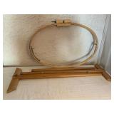 Adjustable Wooden Quilting Hoop with Stand
