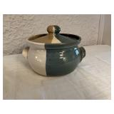 TEAGUES FROG TOWN POTTERY BEAN POT