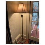 Classical-Style Metal Floor Lamp with Fabric Shade