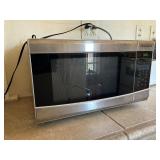 Frigidaire Stainless Steel Microwave Oven
