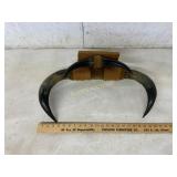 Double Horn Set on Wooden Base Double Horn Set on Wooden Base